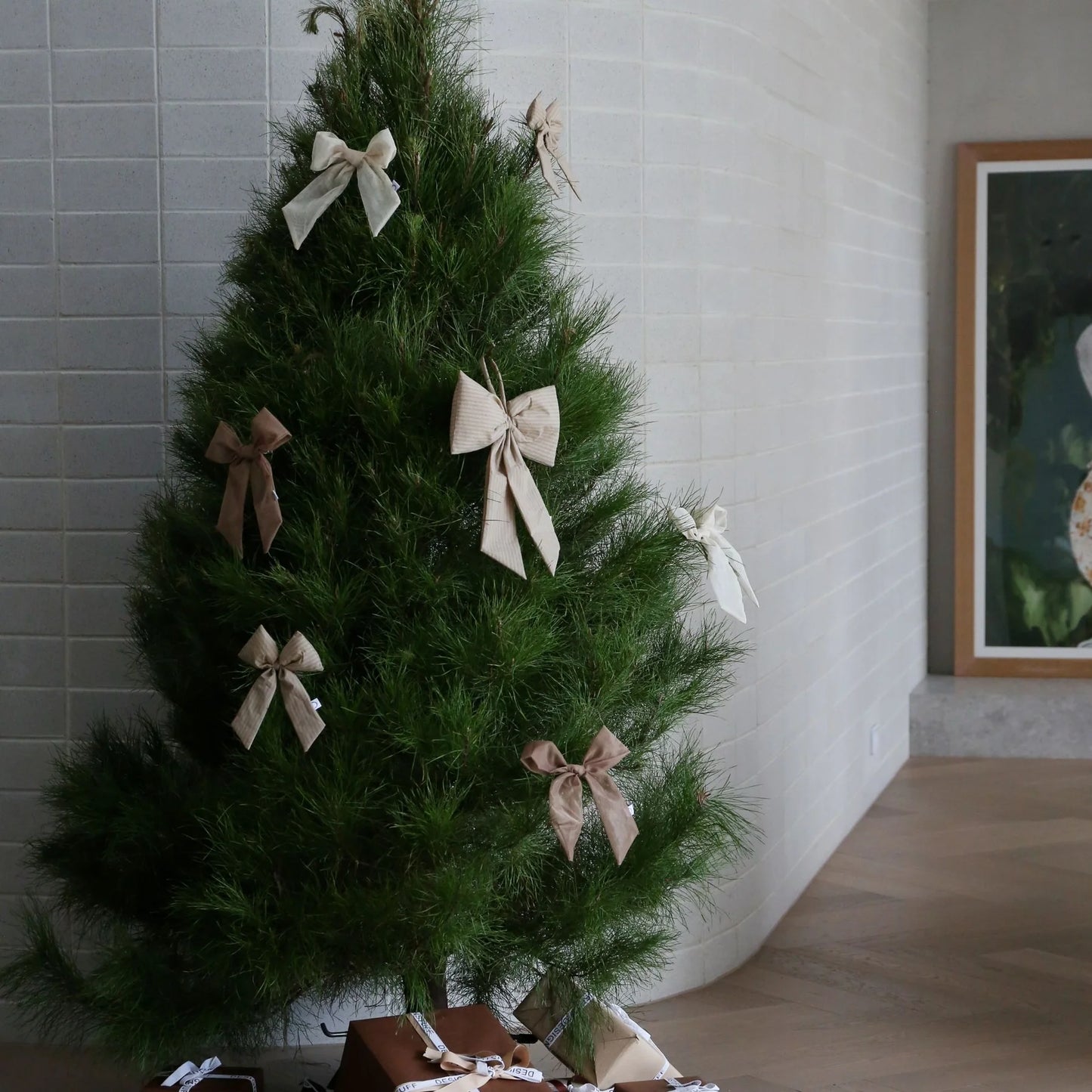 Designstuff - Luva Bow With Tree Clip- Small- H24cm - Sage/black Stripe