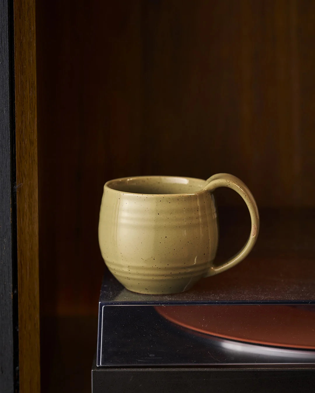 Robert Gordon - Embrace Mug - Single - Peppercorn