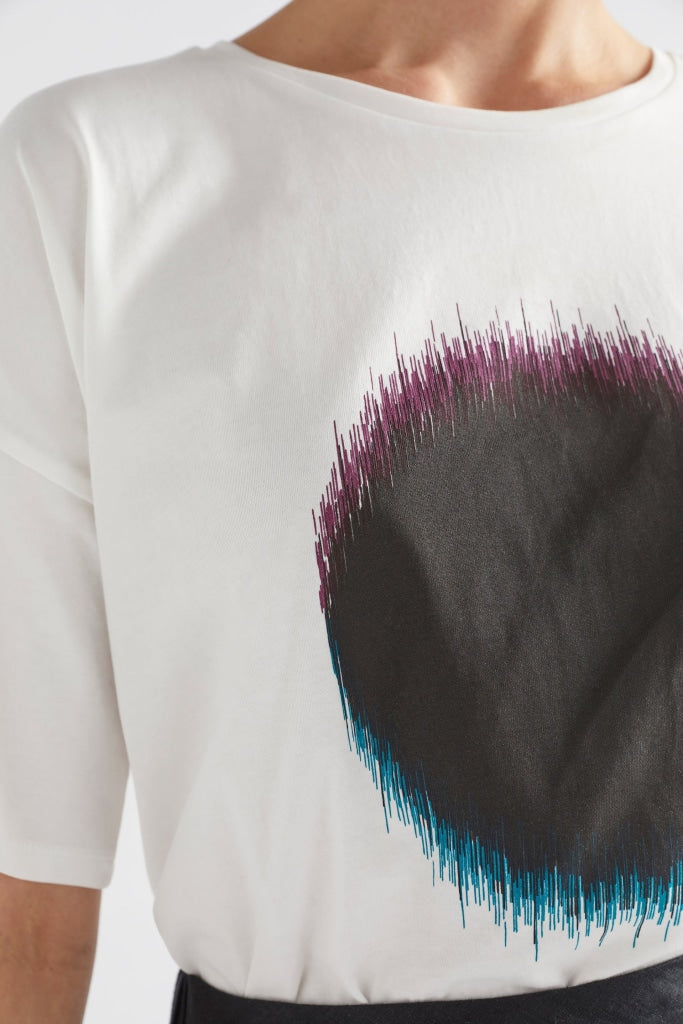 Elk The Label - Ero Tee Soft Spot Print Apparel & Accessories > Clothing Shirts Tops T-Shirt
