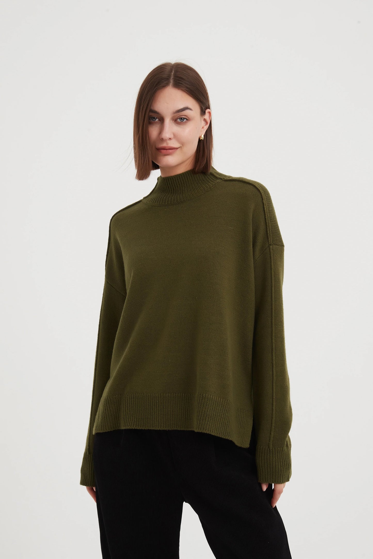 Tirelli - Turtle Neck Boxy Knit - Dark Moss
