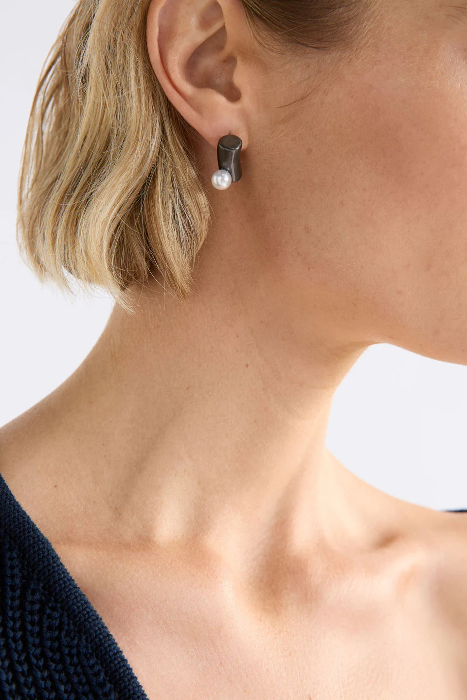 Elk The Label - Ahas Stud Earring - Gunmetal