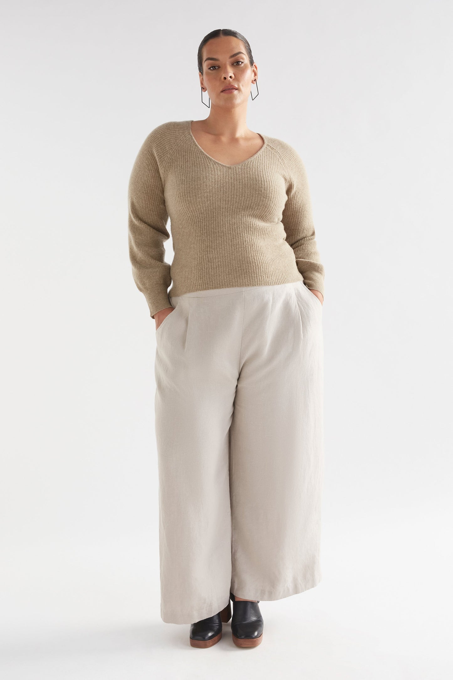 Elk The Label - Lysa Sweater - Sand