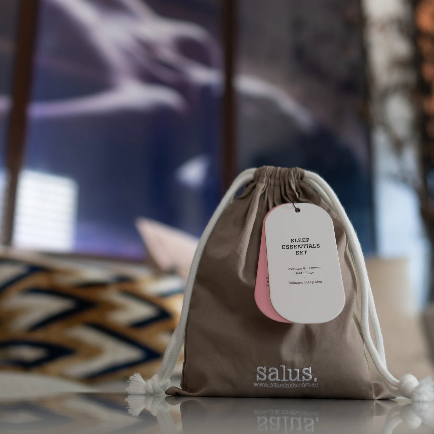 Salus - Gift Set - Sleep Essentials Set - Heat Pillow And Sleep Mist