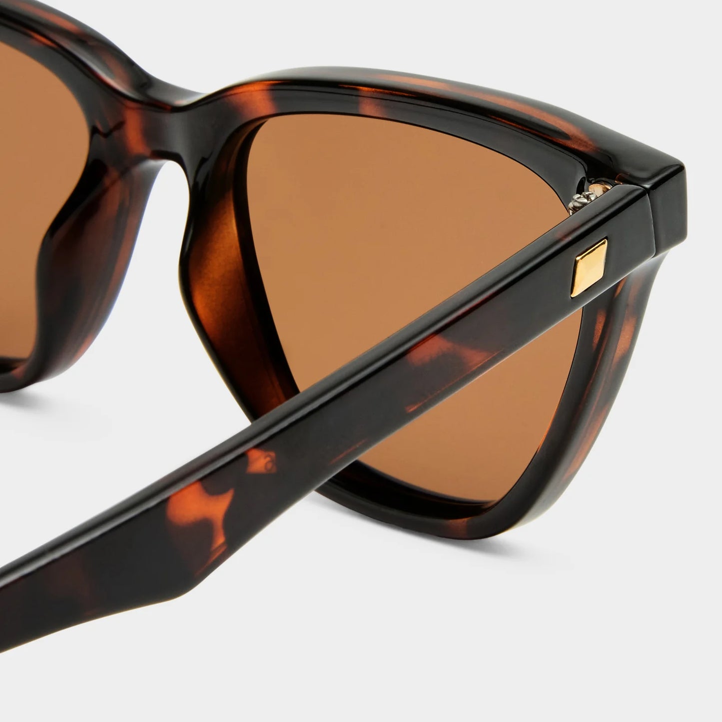 Le Specs - Unfaithful - Tort