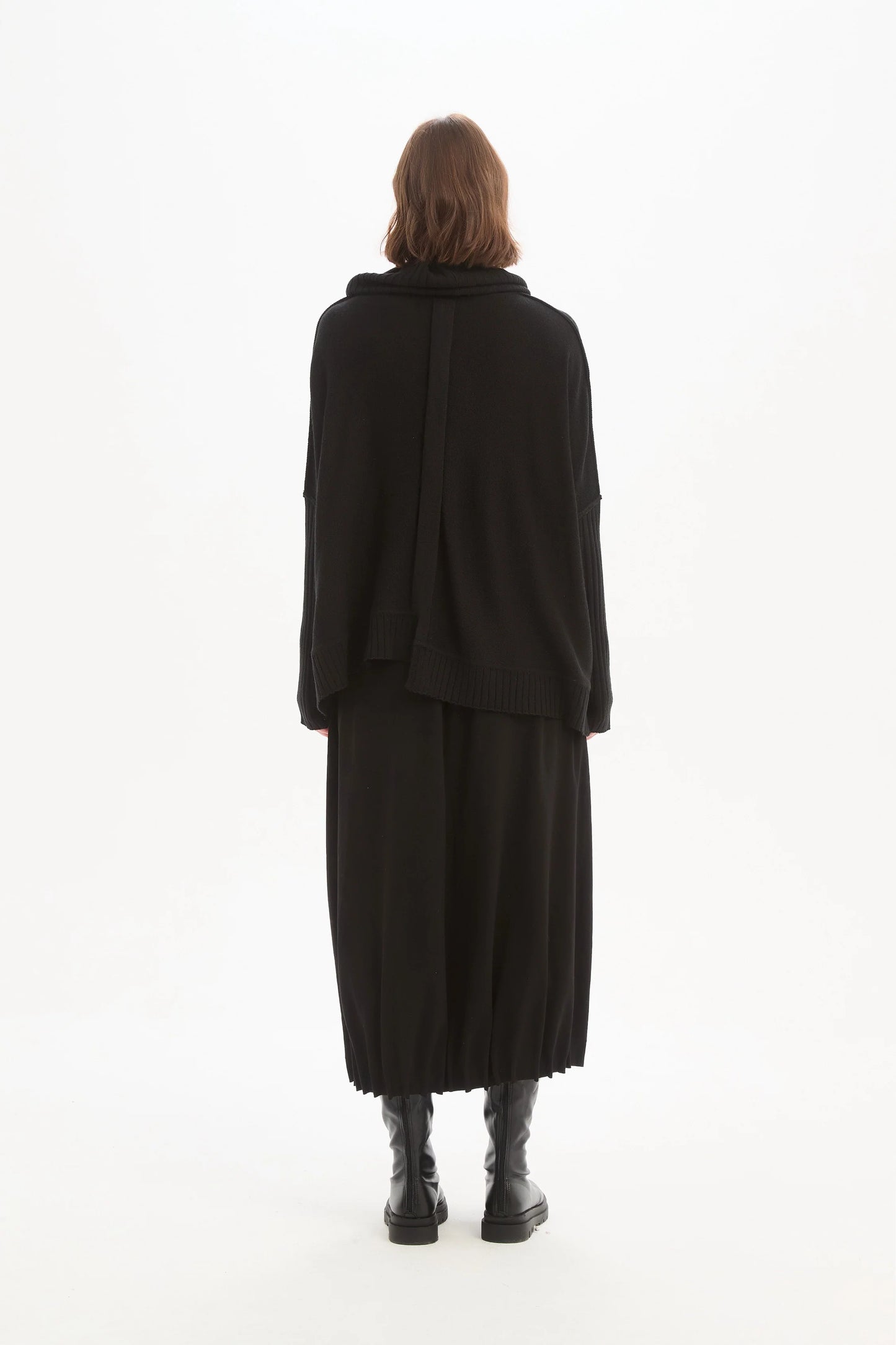 Tirelli - Boxy Rib Sleeve Knit - Black