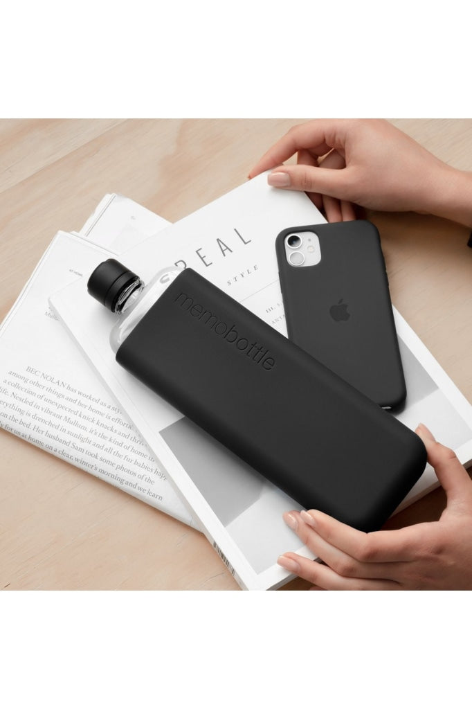MEMOBOTTLE - SLIM SILICONE SLEEVE - BLACK - Tempted Kensington