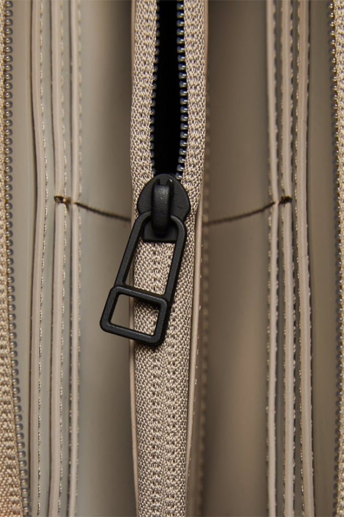 Rains - Wallet Taupe