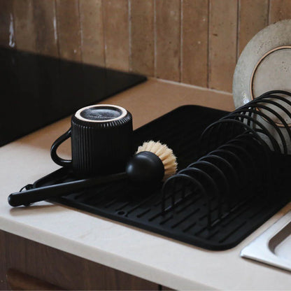 Designstuff - Folding Silicone Drying Mat Large W / Drainage Mouth - Black