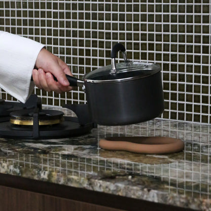 Designstuff - Curve Silicone Trivet - Camel
