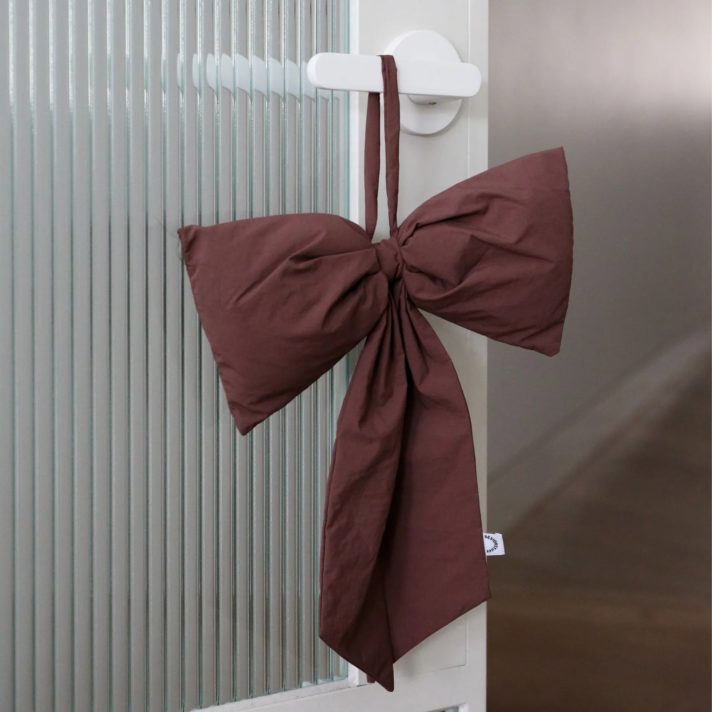Designstuff - Luva Hanging Door Bow - Medium- H32cm - Burgundy