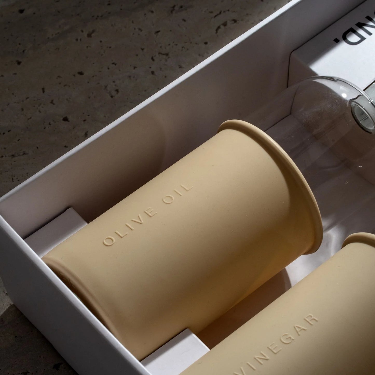 Designstuff - Luyo Oil & Vinegar Bottle - Gift Set - 700ml - Sand