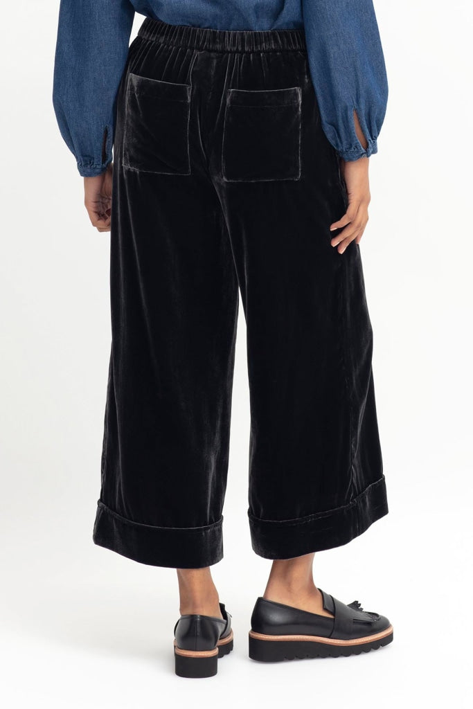 Elk The Label - Metti Velvet Pants Charcoal Apparel & Accessories > Clothing