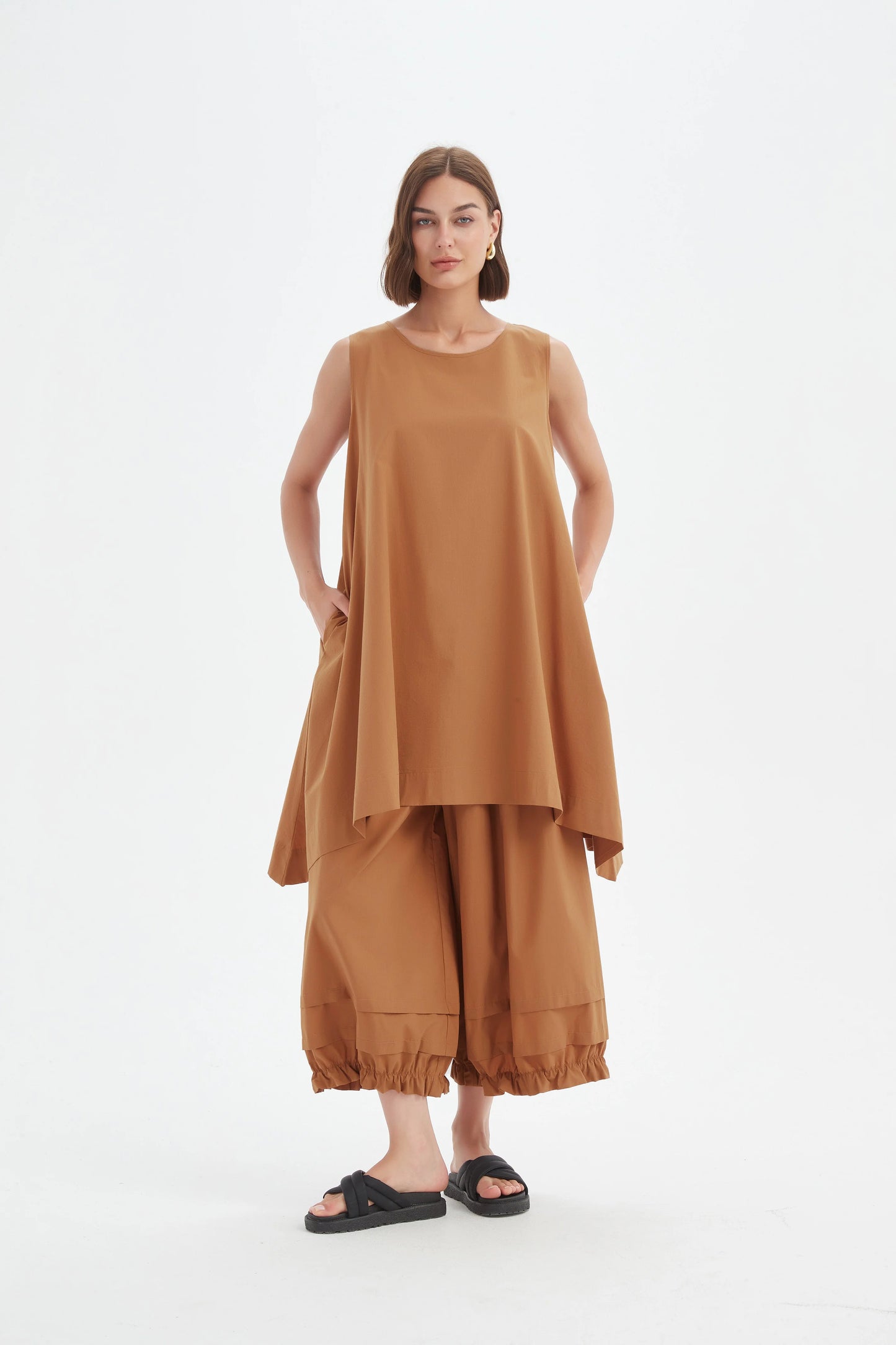 Tirelli - Sleeveless Swing Top - Russet