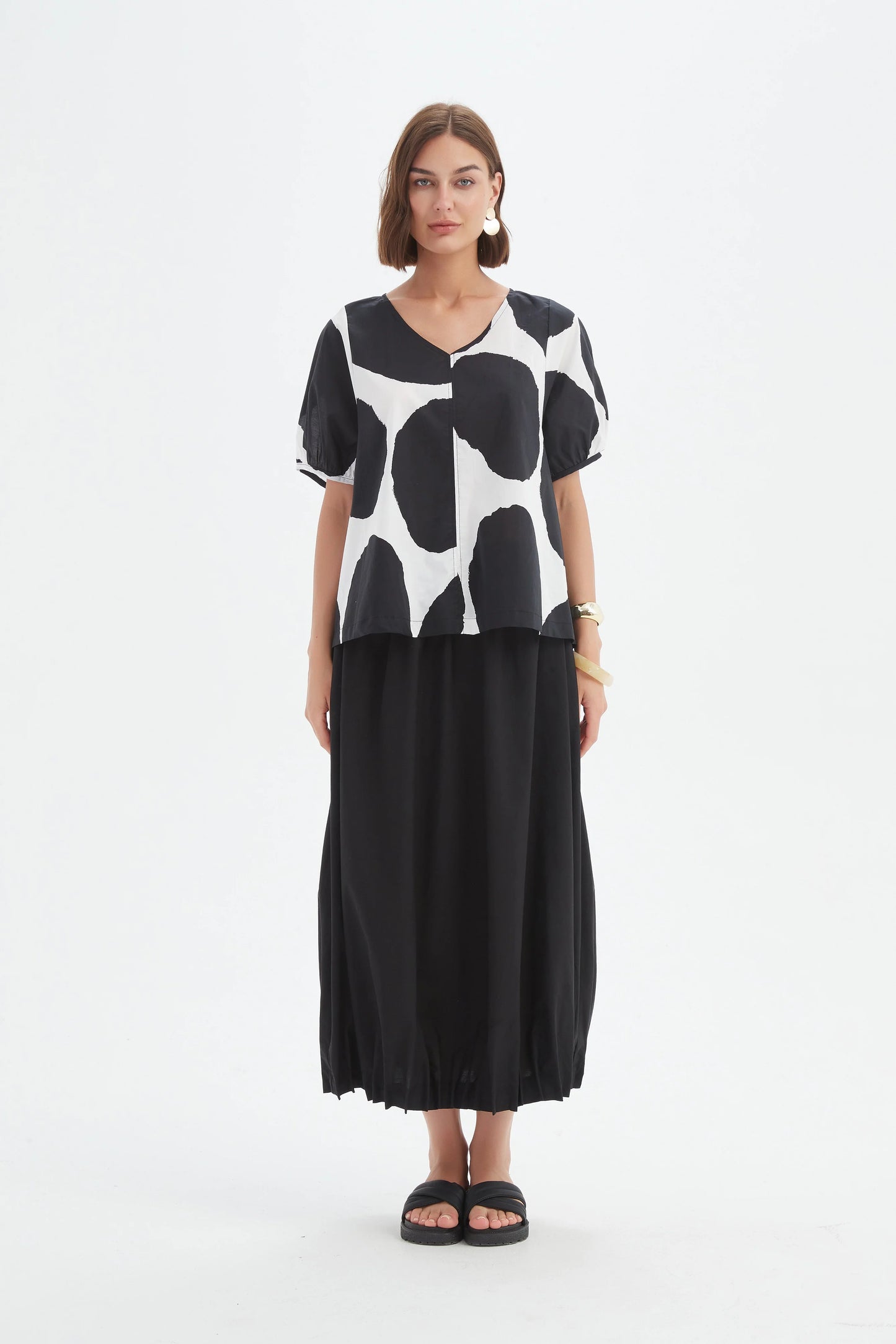 Tirelli - V Neck Bishop Sleeve Poplin Top - Black/white Spot