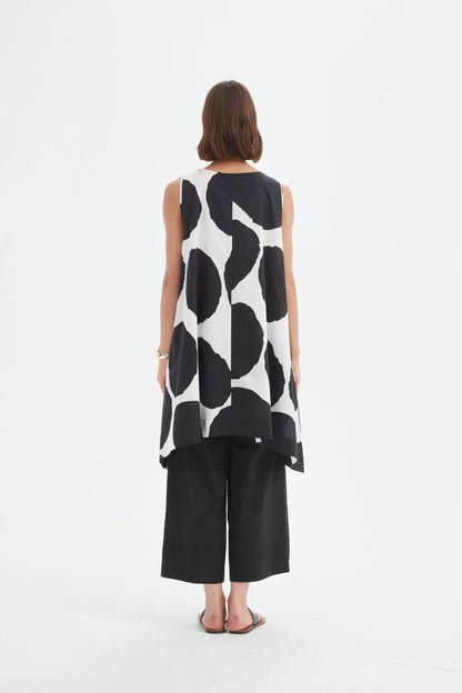 Tirelli - Sleeveless Poplin Print Top - Black/white Spot