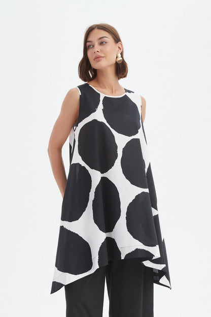 Tirelli - Sleeveless Poplin Print Top - Black/white Spot