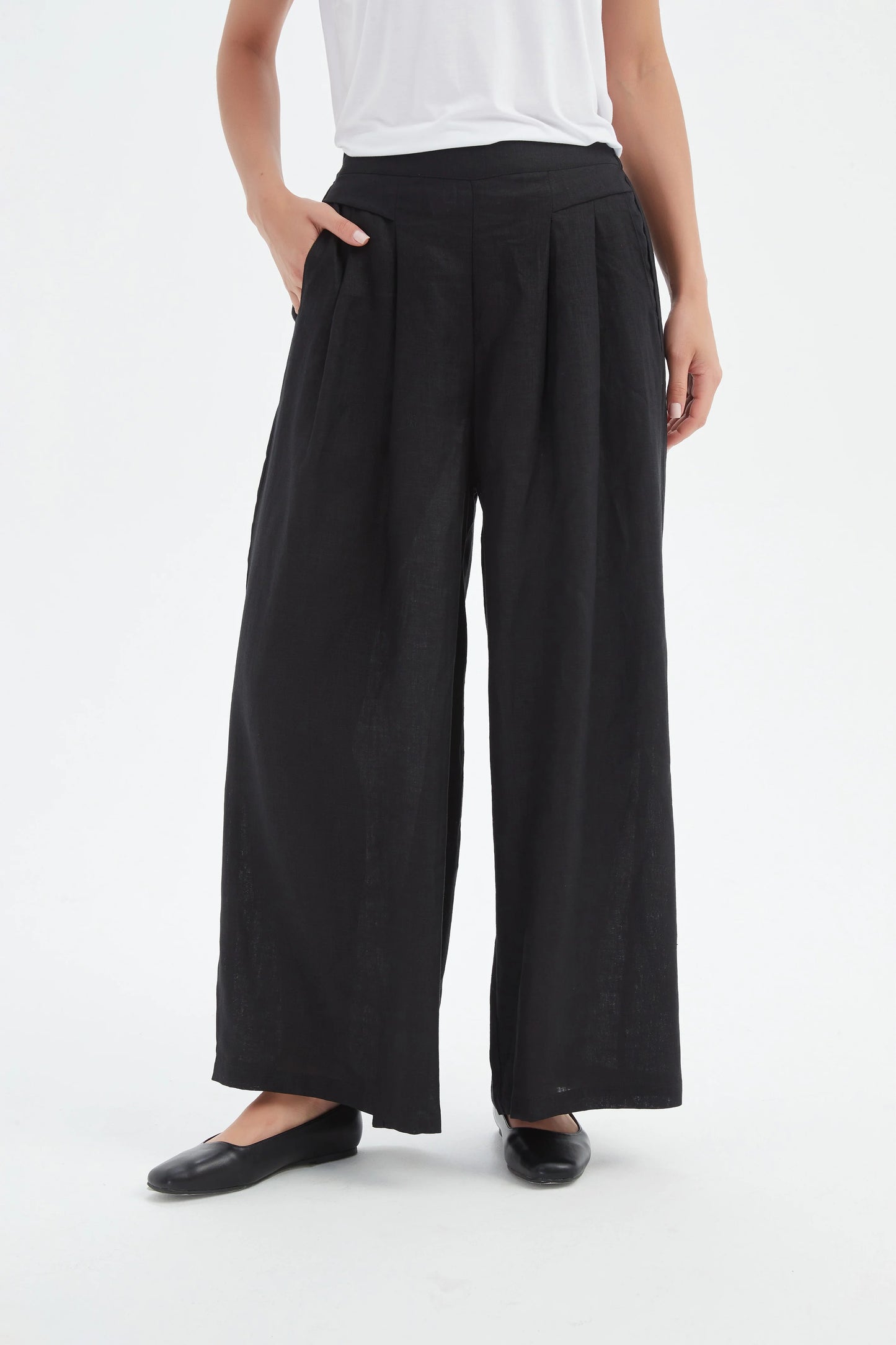 Tirelli - Pleat Front Palazzo Pant - Black