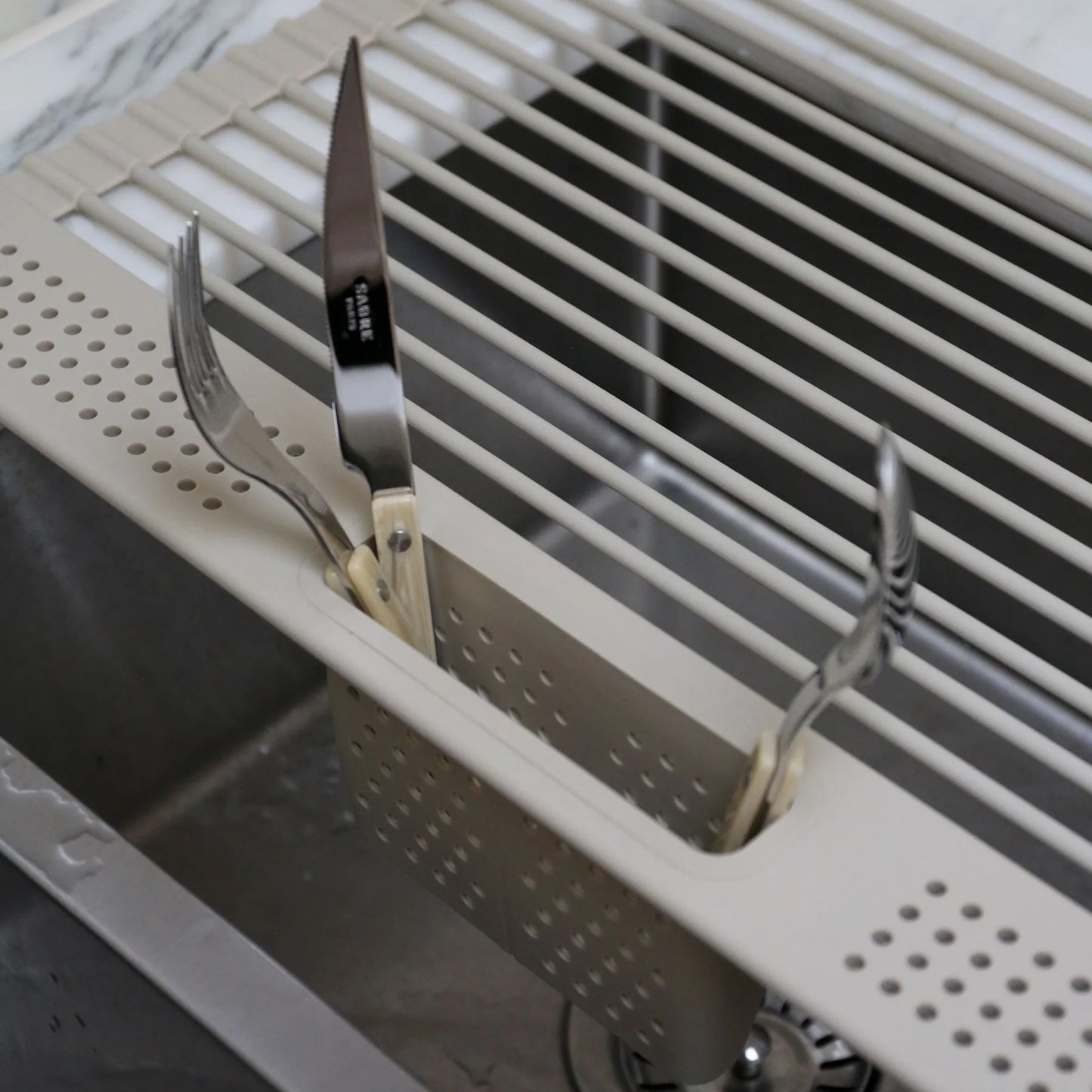 Designstuff - Folding Dishrack With Cutlery Holder - Sand