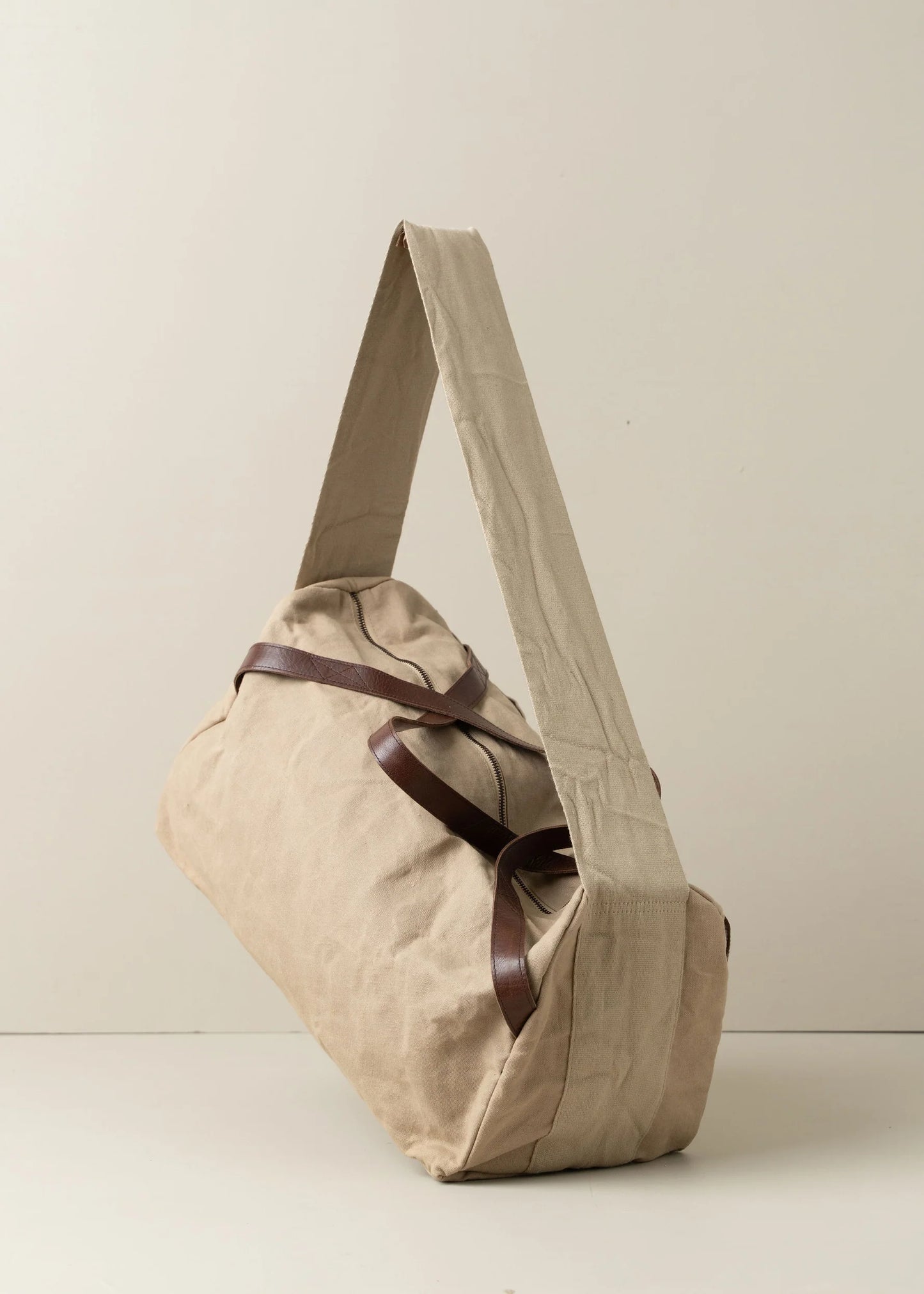 Saarde - Journey Duffle Canvas Bag - Clay