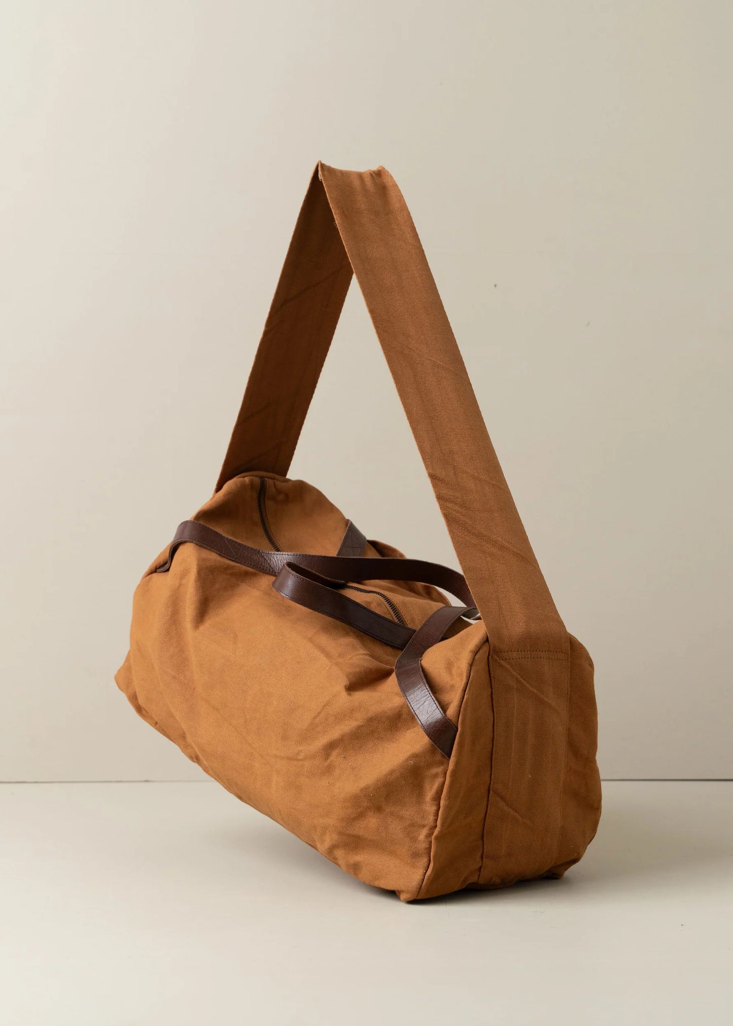 Saarde - Journey Duffle Canvas Bag - Terracotta