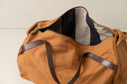 Saarde - Journey Duffle Canvas Bag - Terracotta