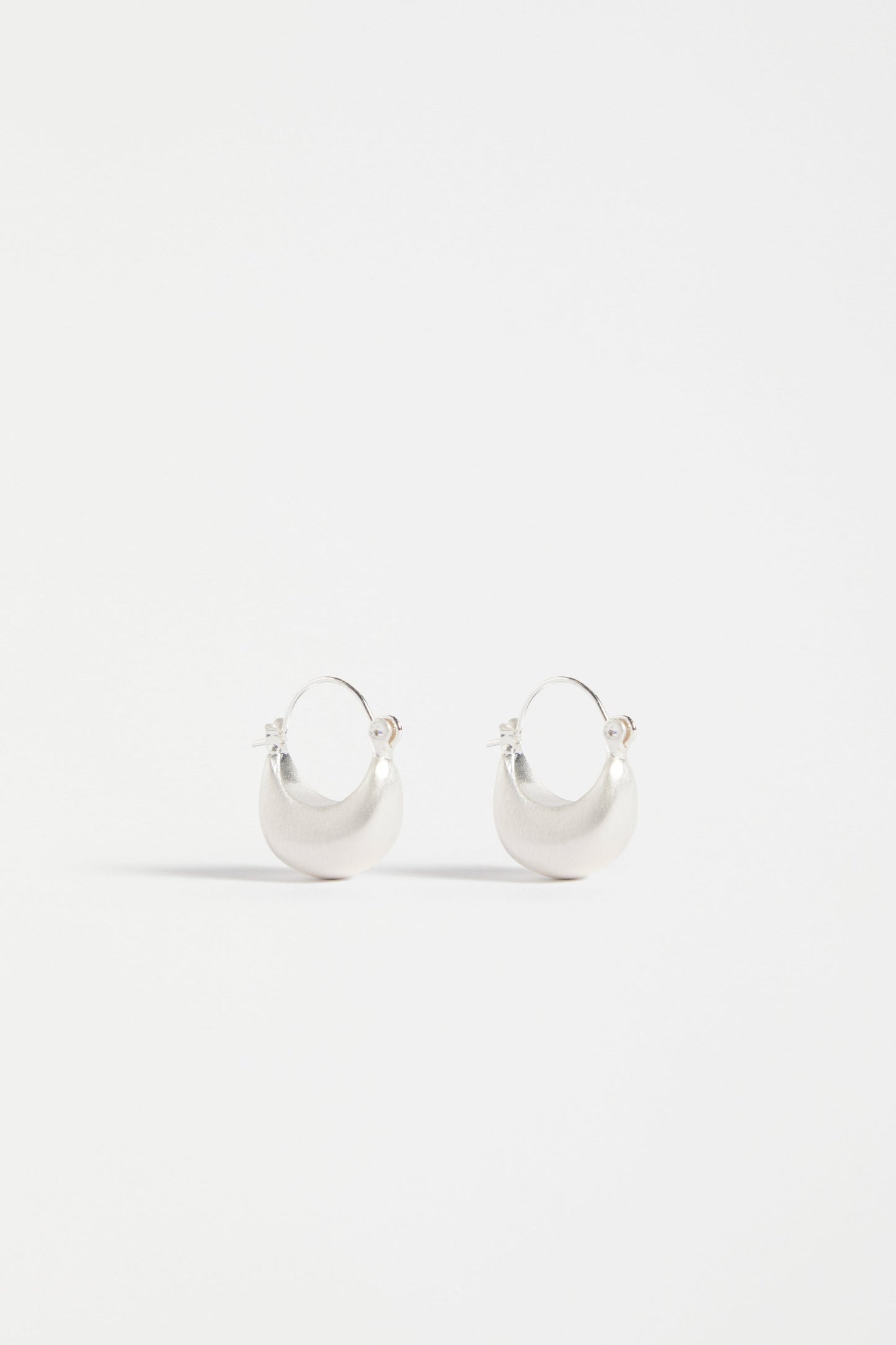 Elk The Label - Ellik Short Hoop Earring - Silver