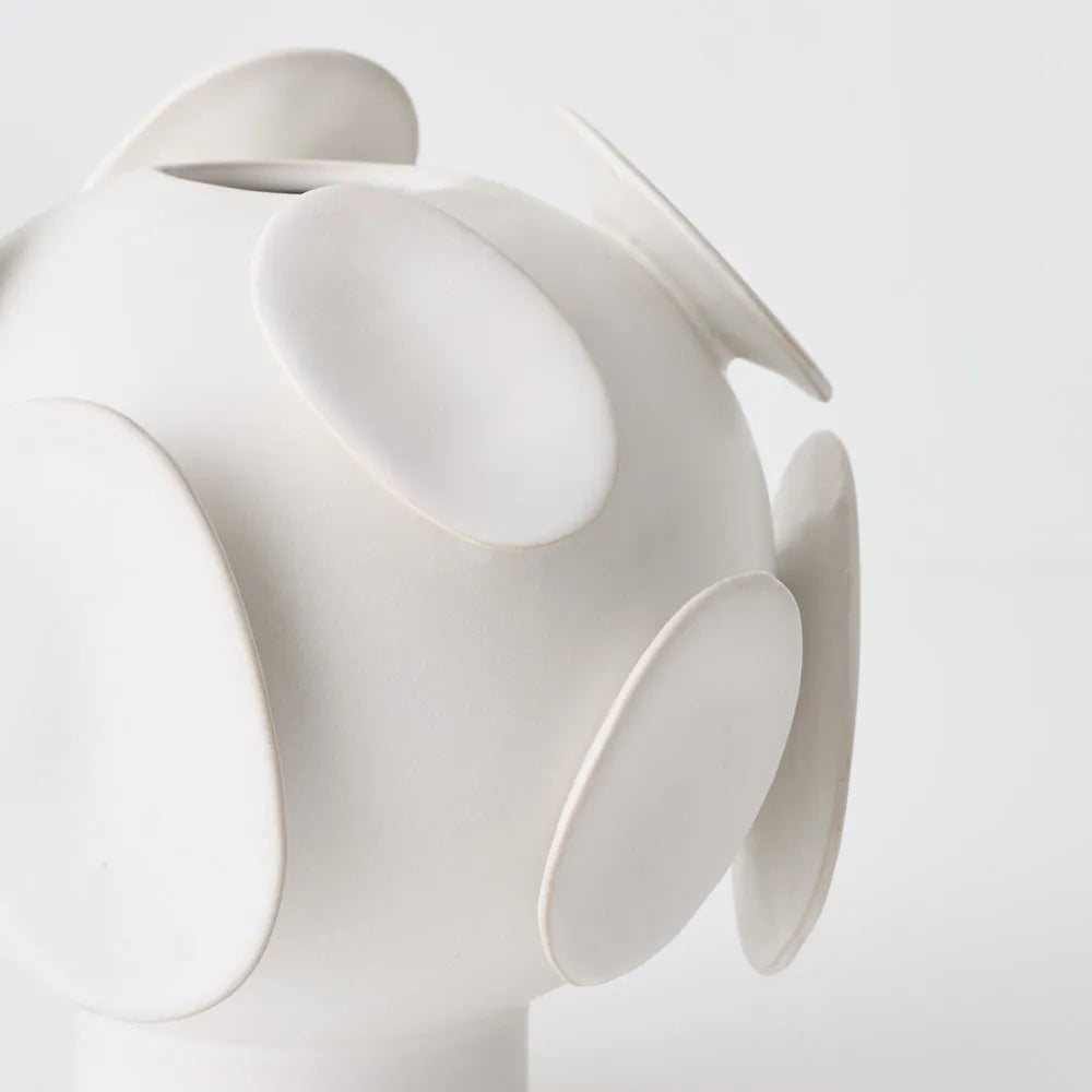 Olavo Vase - White - 24cmh X 24cmd