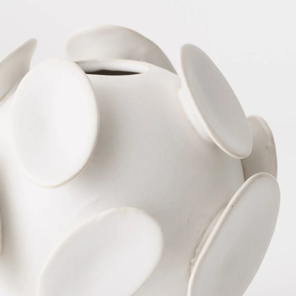 Olavo Vase - White - 18cmh X 19cmd