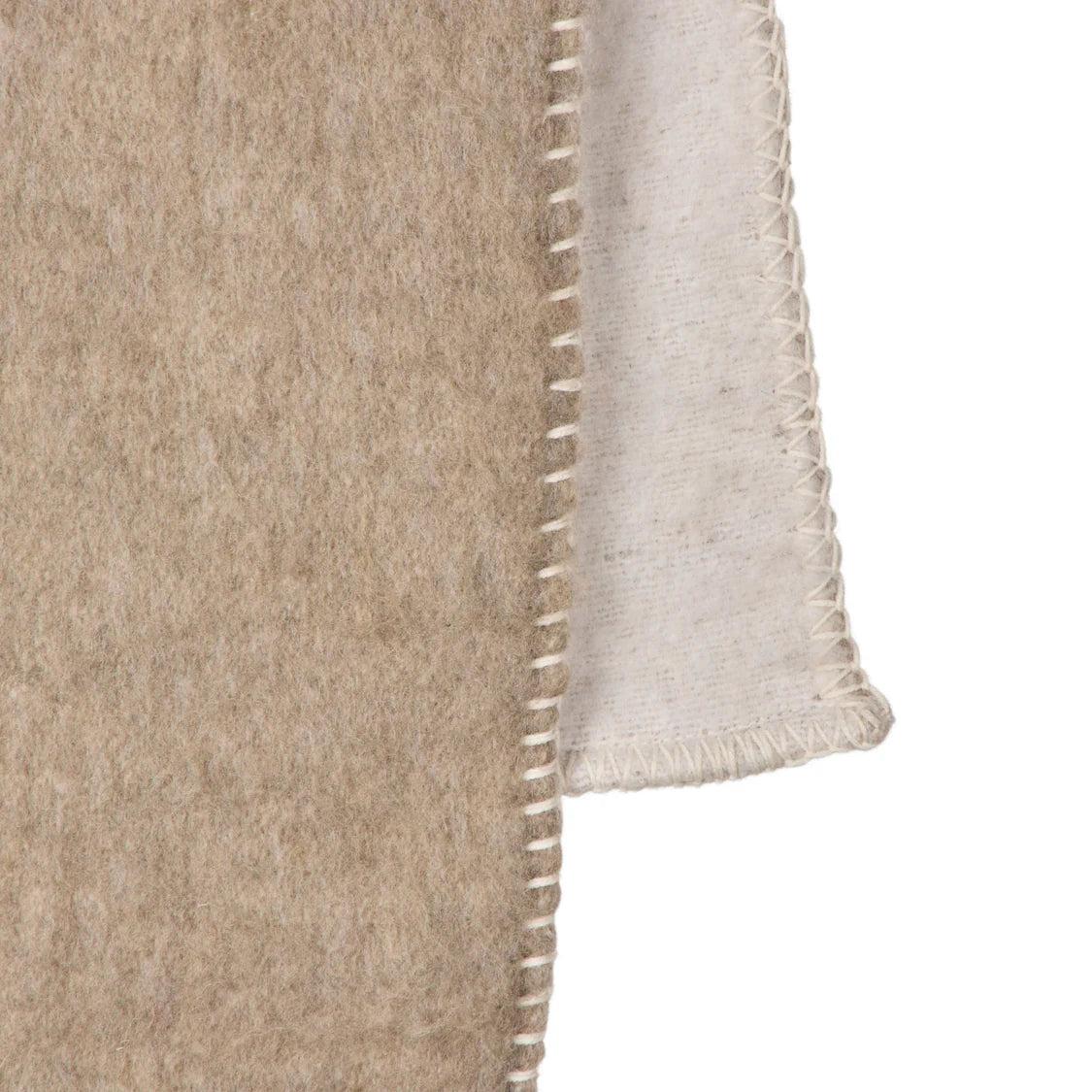 Amalfi - Avalon Stitch Throw - 130x180cm - Natural